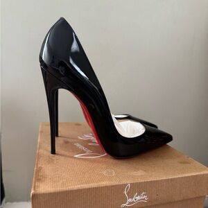 Christian Louboutin So Kate Heels